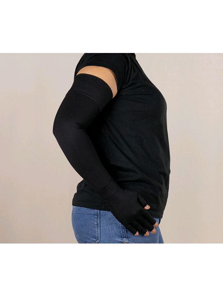 Onyx Sleeve and Glove